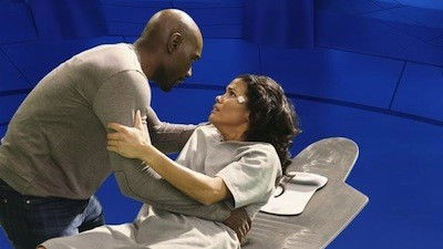 Still image for V season 1 episode 12: Red Sky