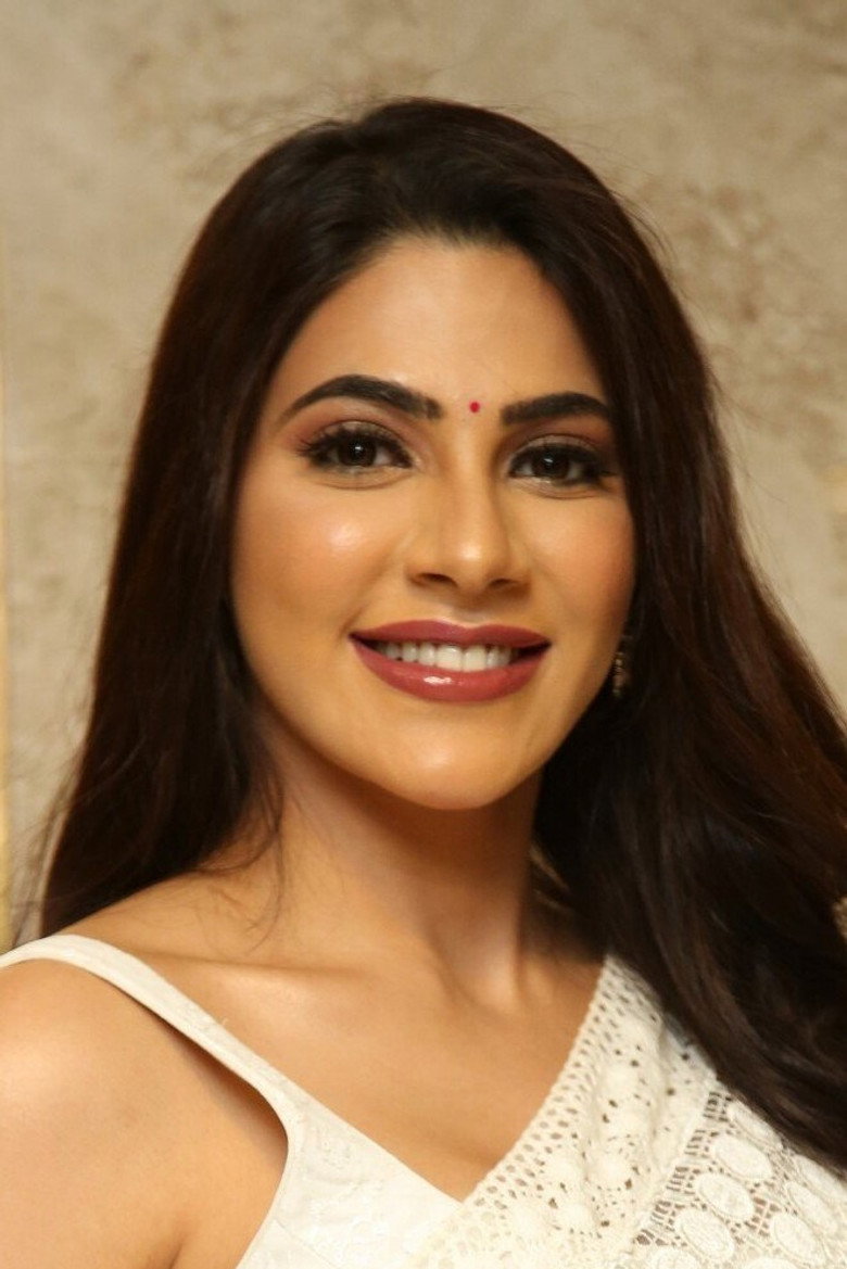 Nikki Tamboli photo 12