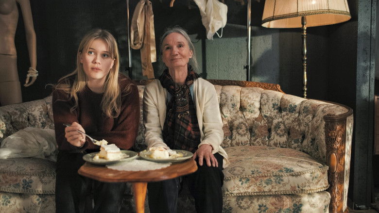 Still image for Evy and Always season 1 episode 2: Lovejunkies in Langgata