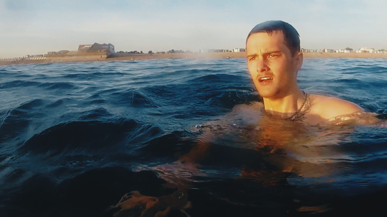 Image d'arrière-plan 1 du film An Endless Plunge