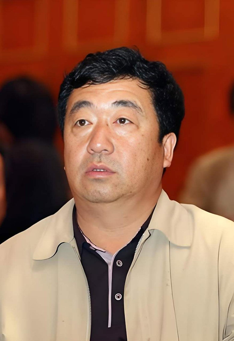 毕述林 portrait