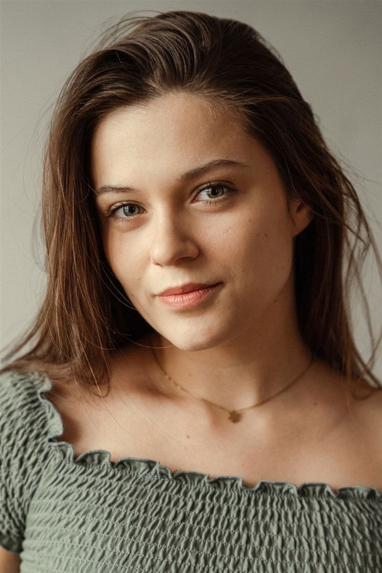 Mathilde Cerf portrait image