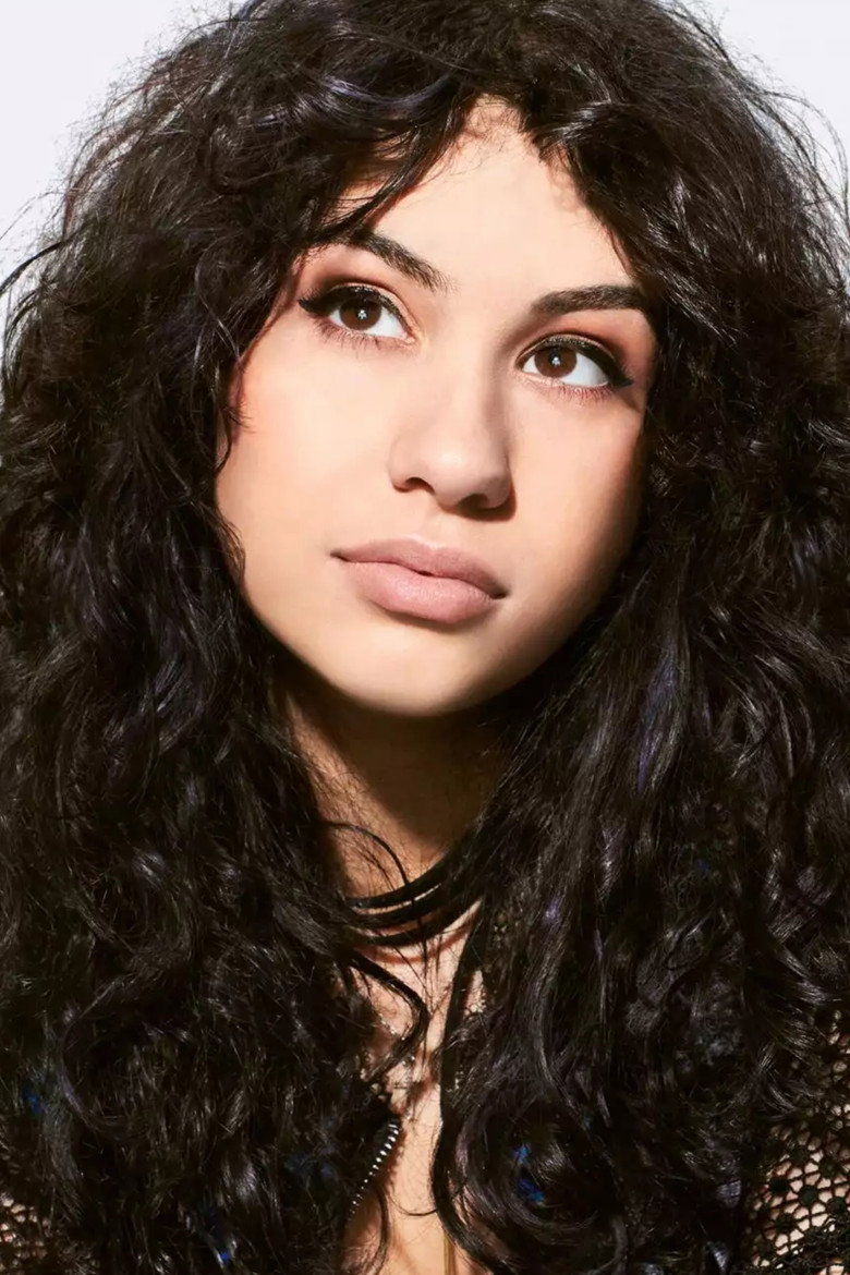 Alessia Cara photo 3