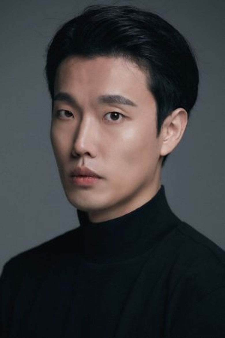 Kim Hee-su portrait image