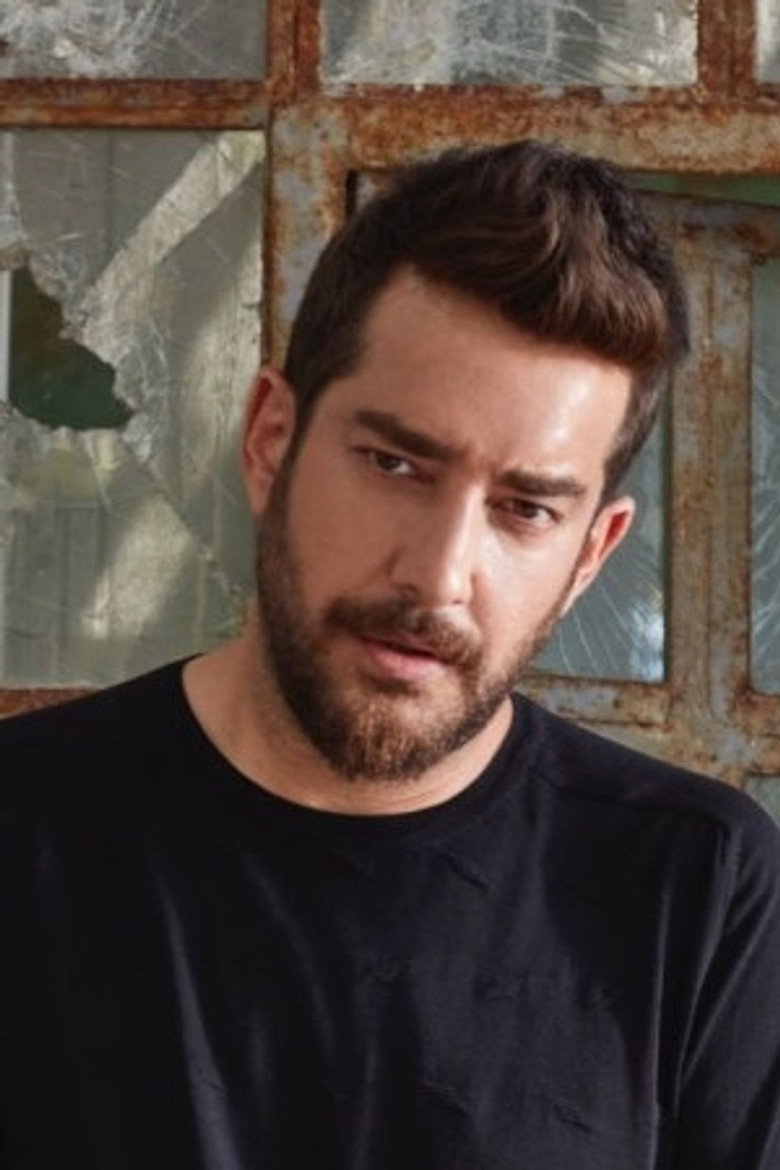 Enis Arıkan photo 3