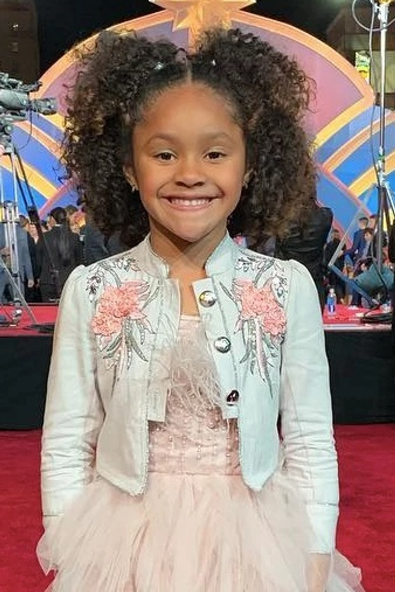 Azari Akbar portrait image