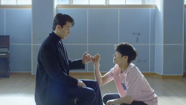 Still image for You Make Me Dance season 1 episode 2: One More Month