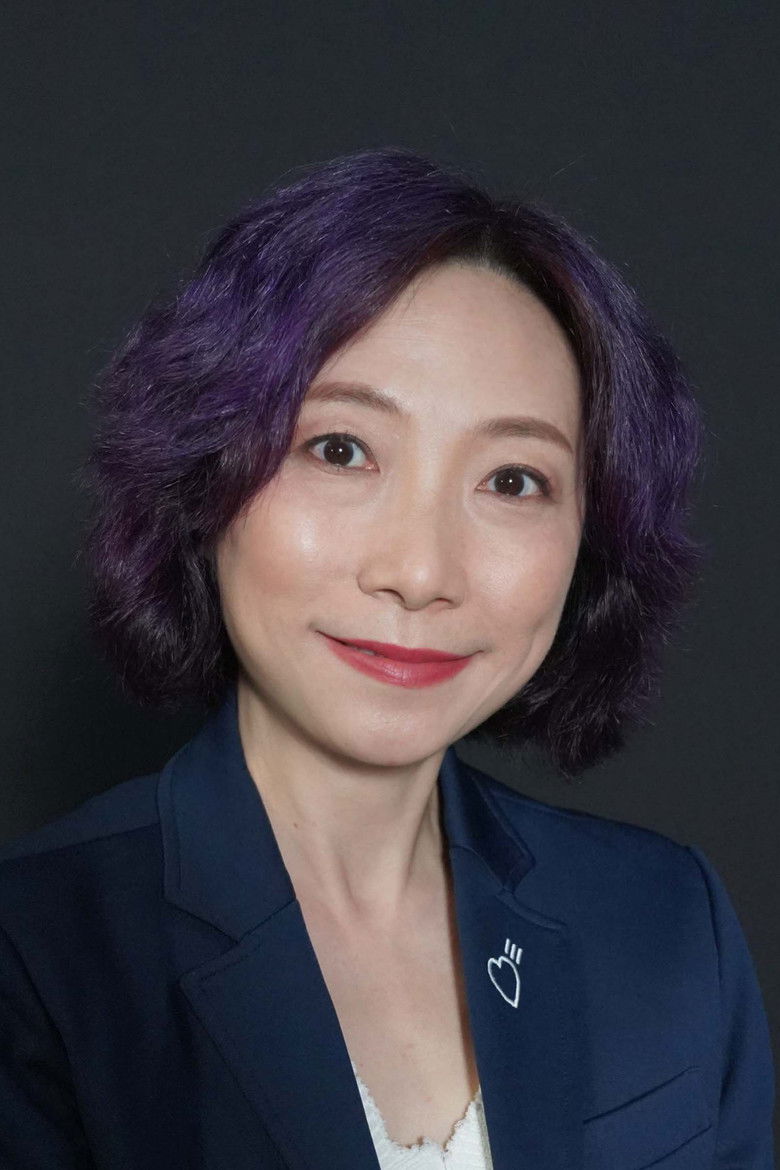 Elaine Chu portrait image
