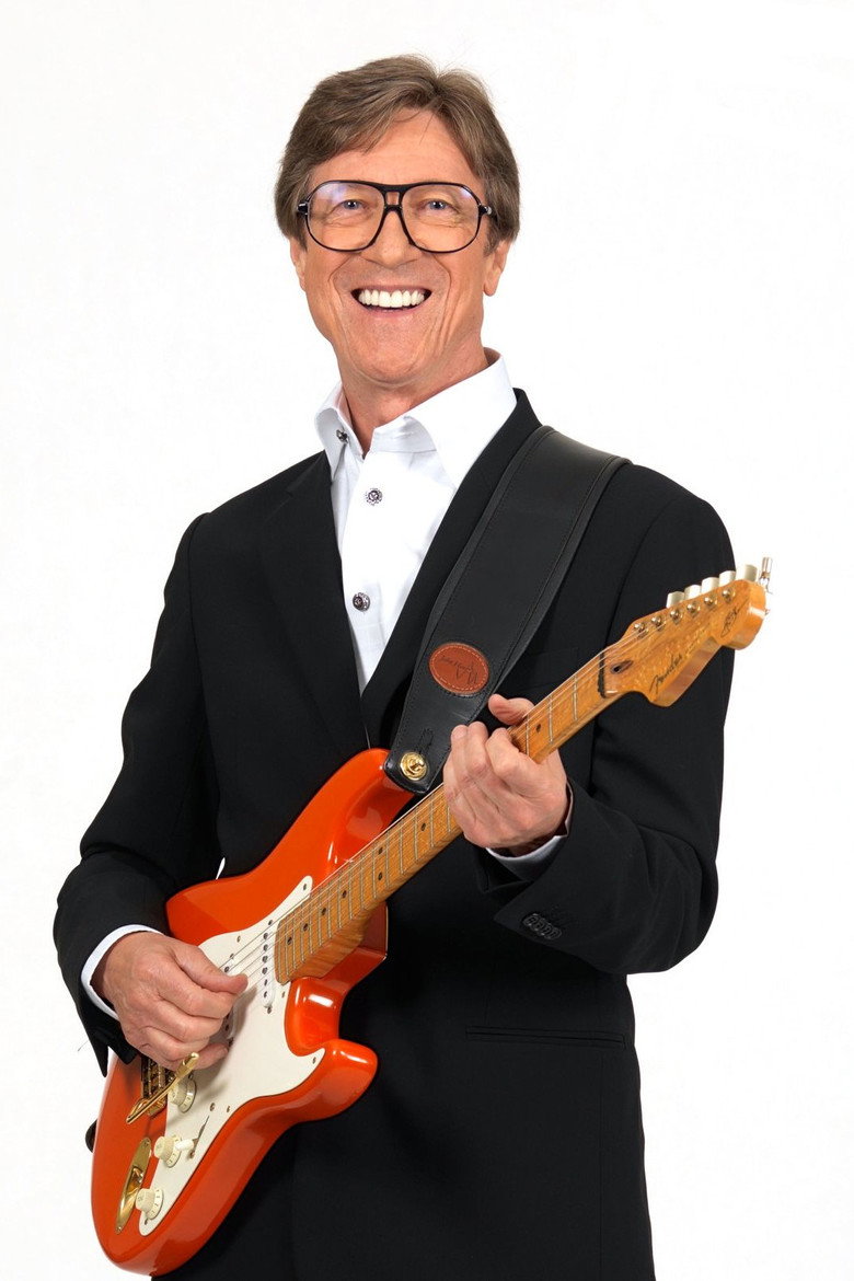 Hank Marvin photo 2