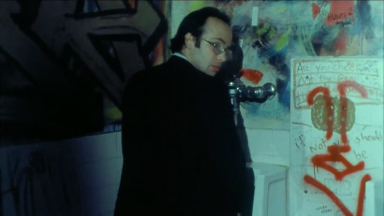 Imatge de Hey Mister, You're in the Girls' Room