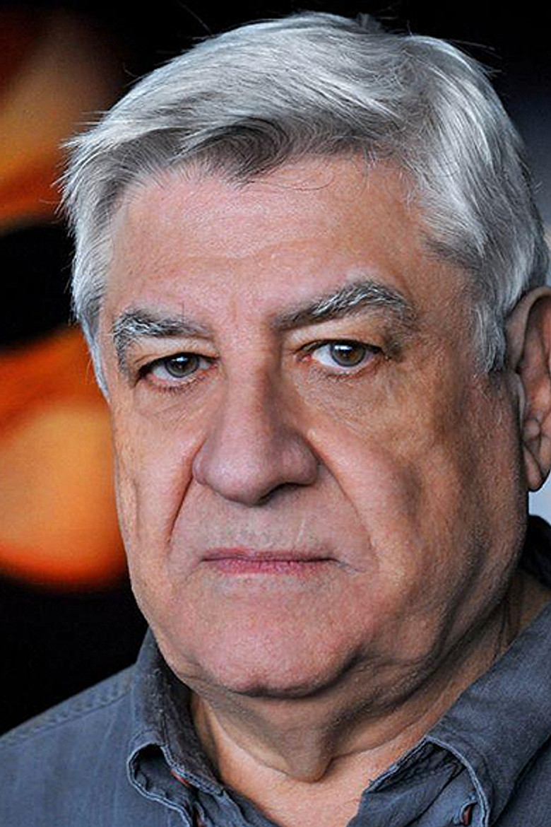 Lauro César Muniz portrait image