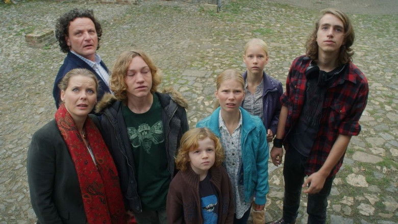 Still image for Raveleijn season 1 episode 1: 0 Still image for Raveleijn season 1 episode 1: 0