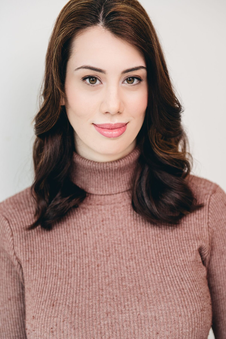 Shannon MacKinnon portrait image