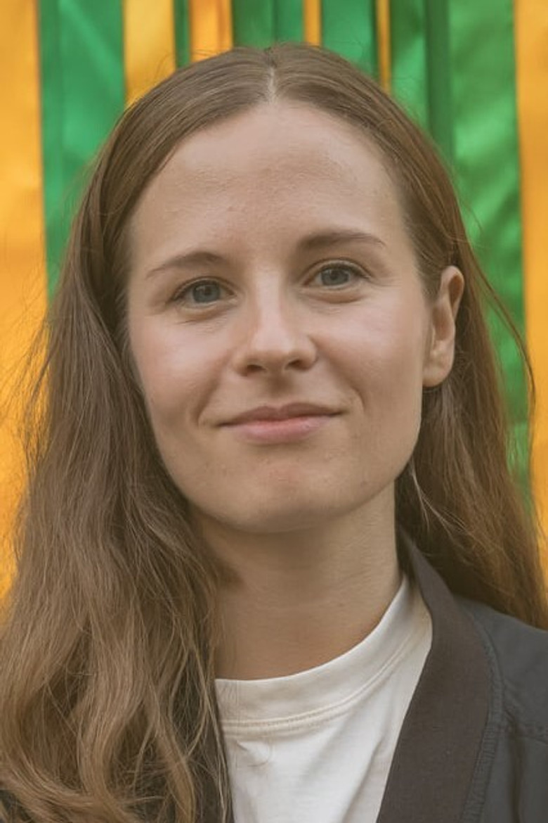 Hania Rani portrait image