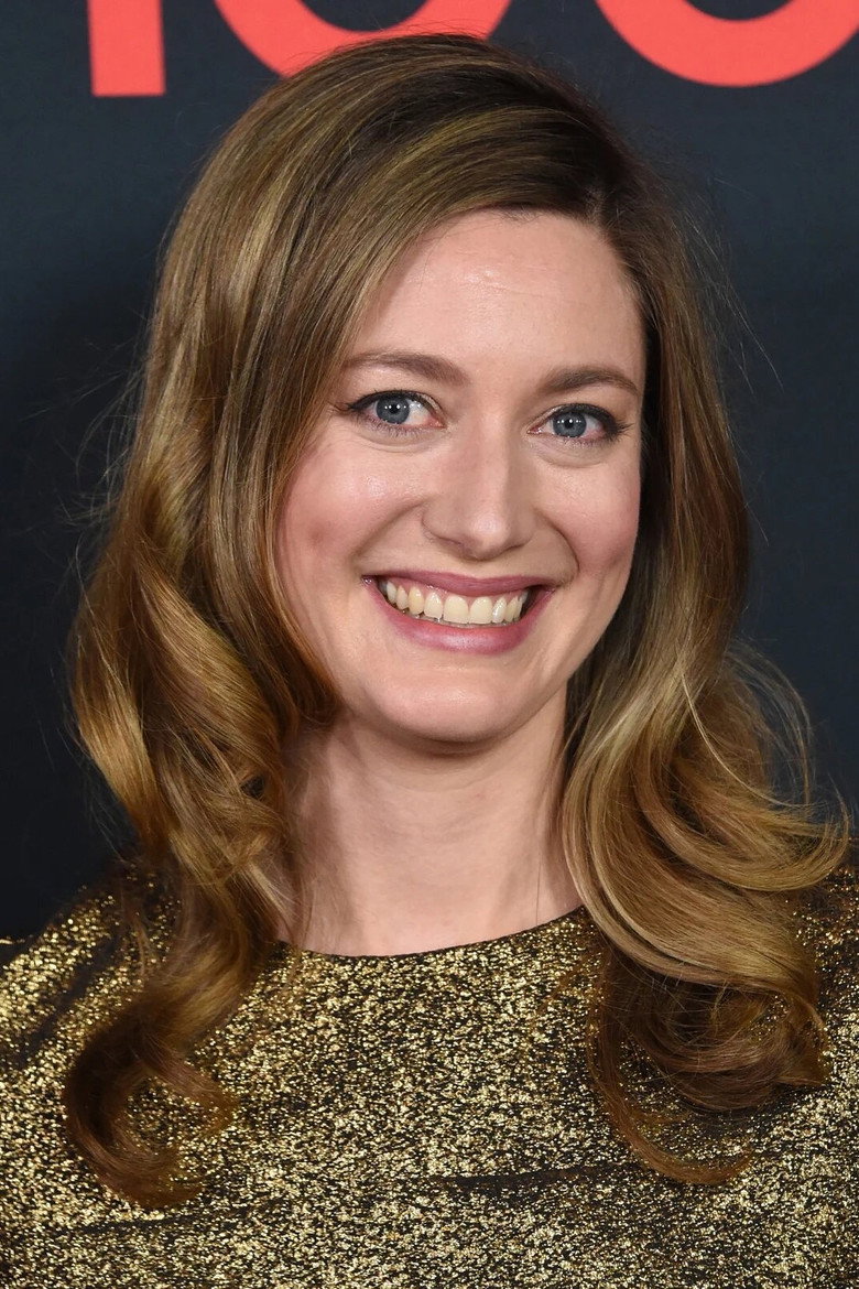 Zoe Perry photo 5