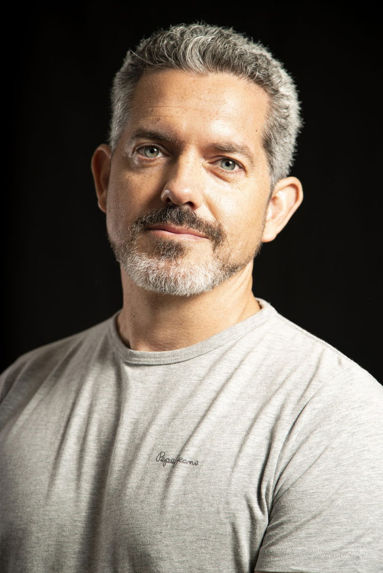 Manuel Navarro portrait image