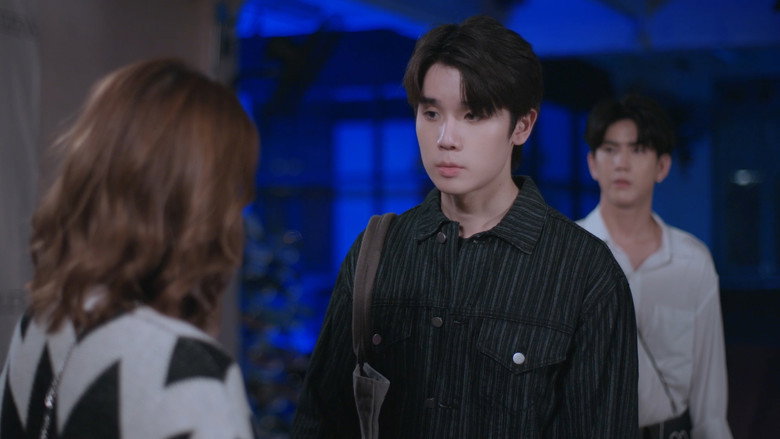 Still from รักสลับโลก - 시즌 1 에피소드 5