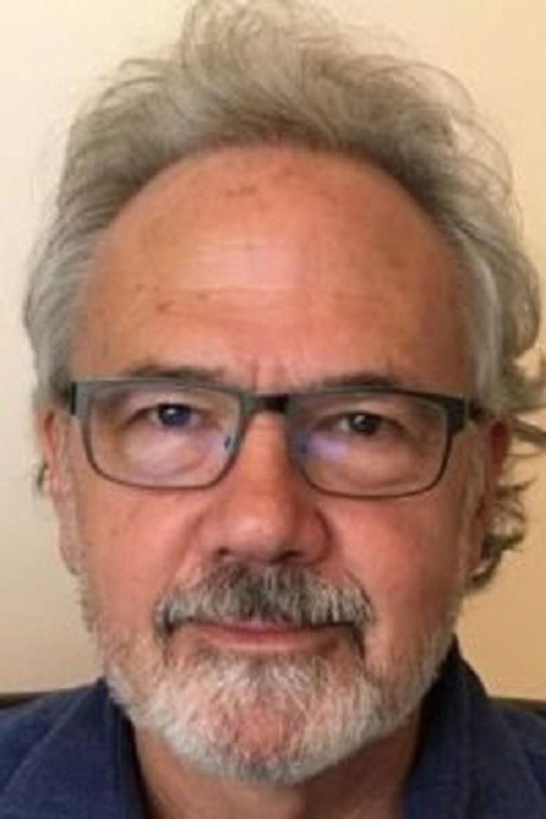 Tom Cox portrait image