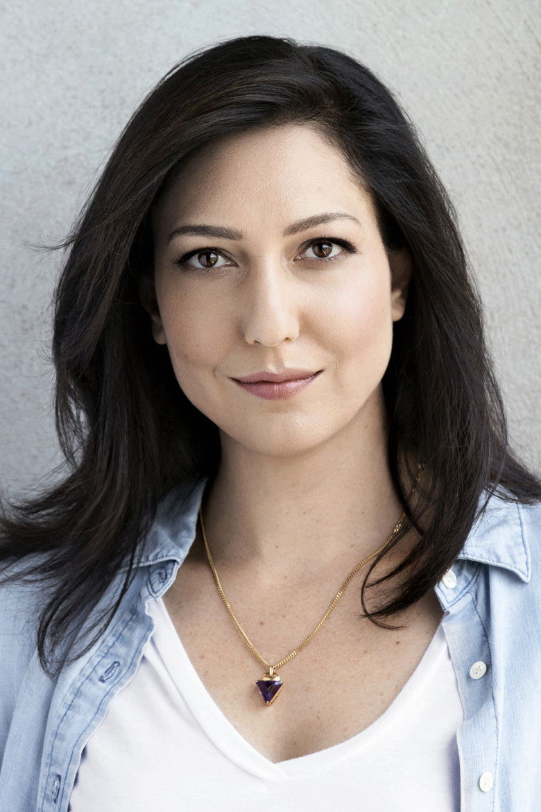 Daria Polatin portrait image