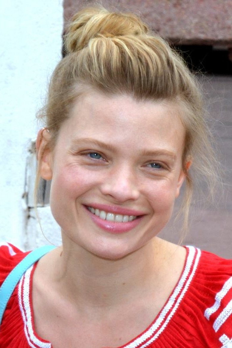 Mélanie Thierry photo 9