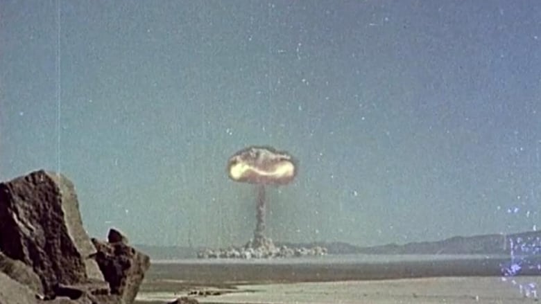 Bombe atomique : Les secrets d'un compte à rebours movie poster