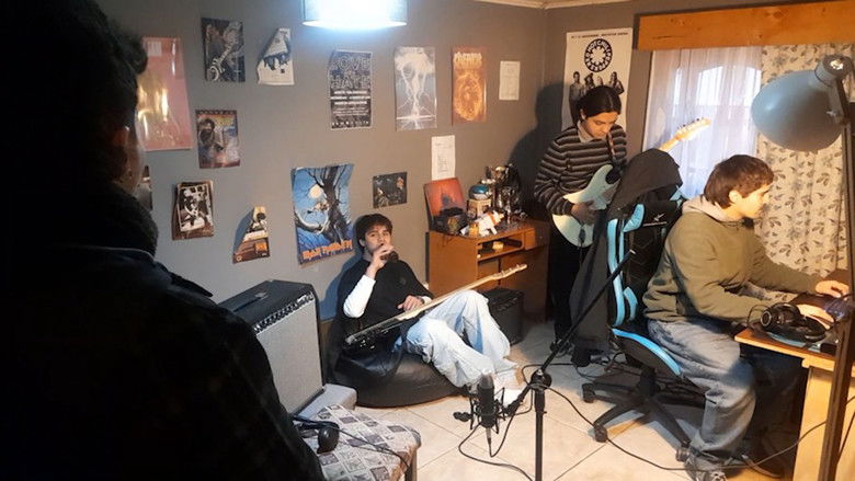 Gallery image from 2qJe0HHts5Zz7Sf8OfuUxfXtRyS.jpg