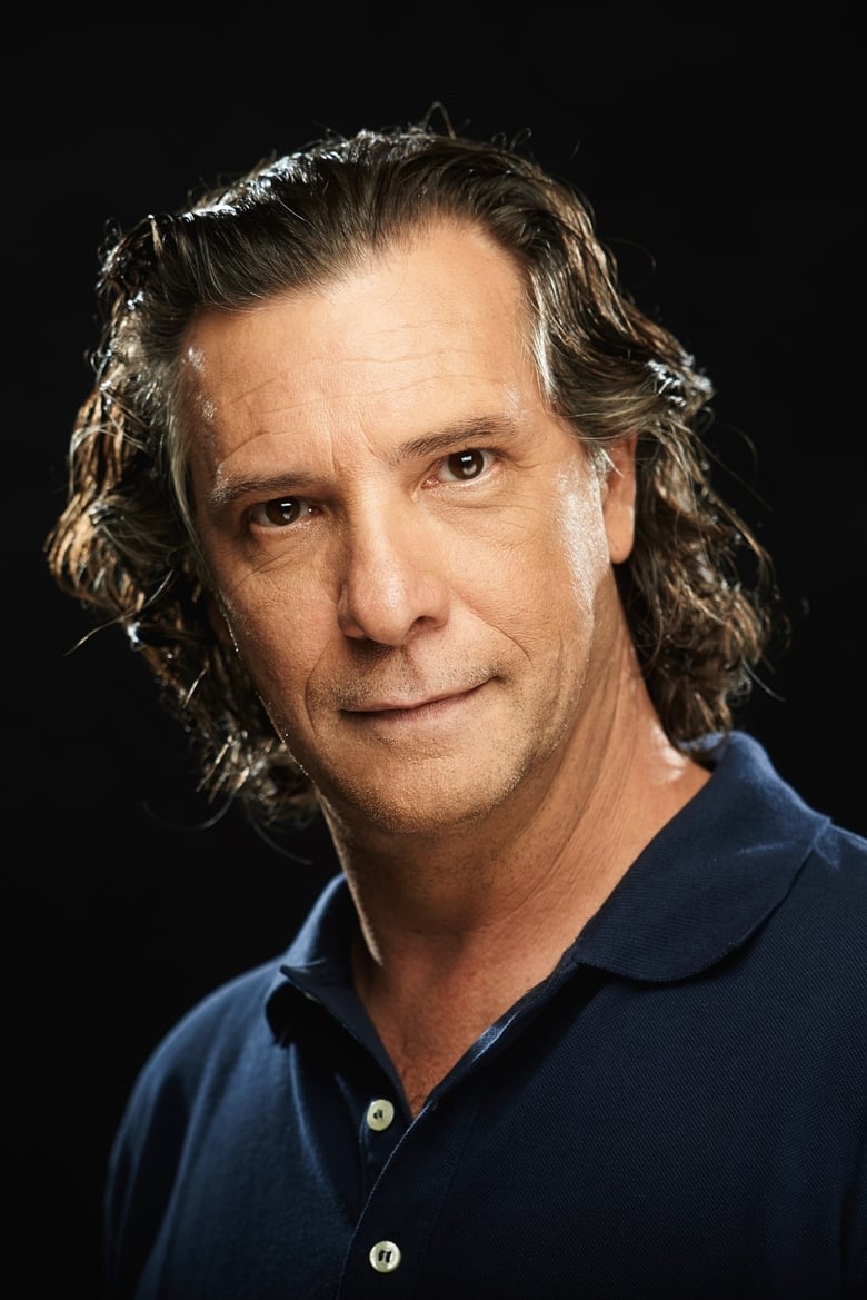 Àlex Casanovas headshot