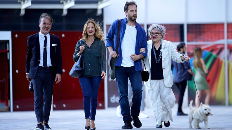 Gallery image from 2v4i0CatUgvvcuyjG5ZyuZf1Uif.jpg