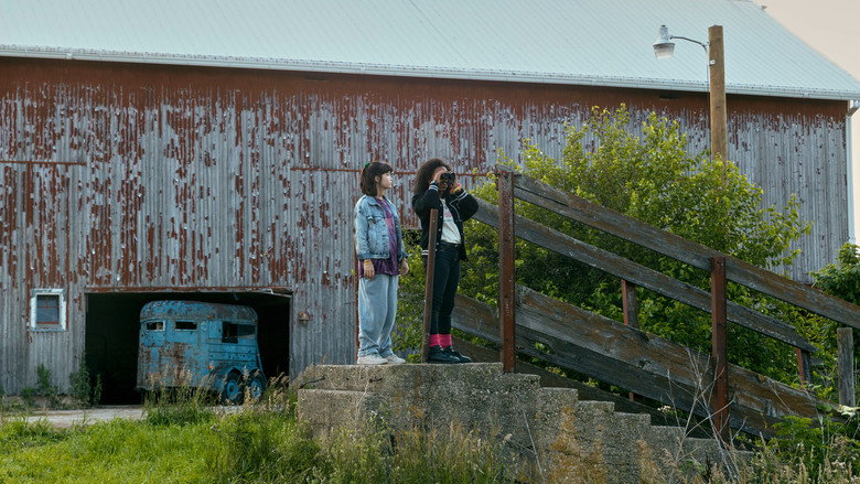Still from Paper Girls - Season 1 Episode 4