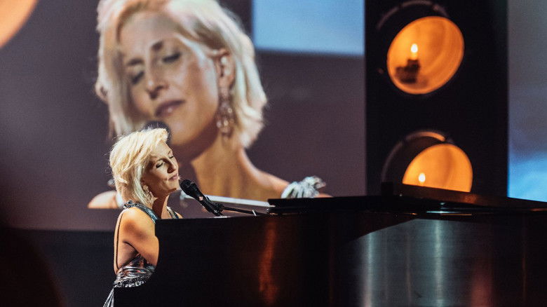 Still image for Sur scène season 1 episode 1: Episode 1