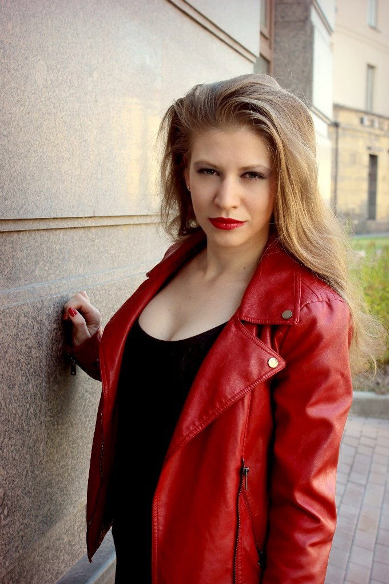 Julia Erusova photo