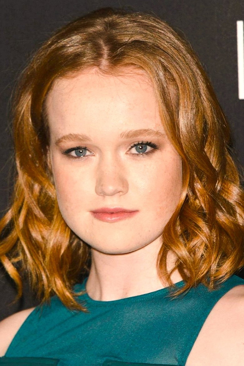Liv Hewson photo 7