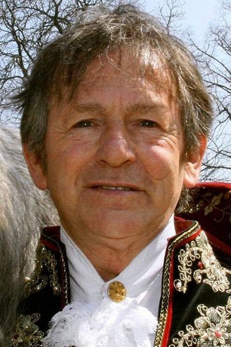 Mario Luraschi portrait image