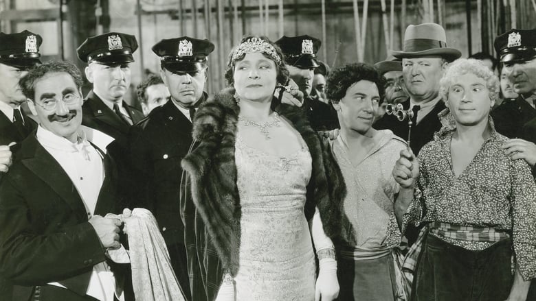 Uma Noite na Ópera (1935) Assistir Online