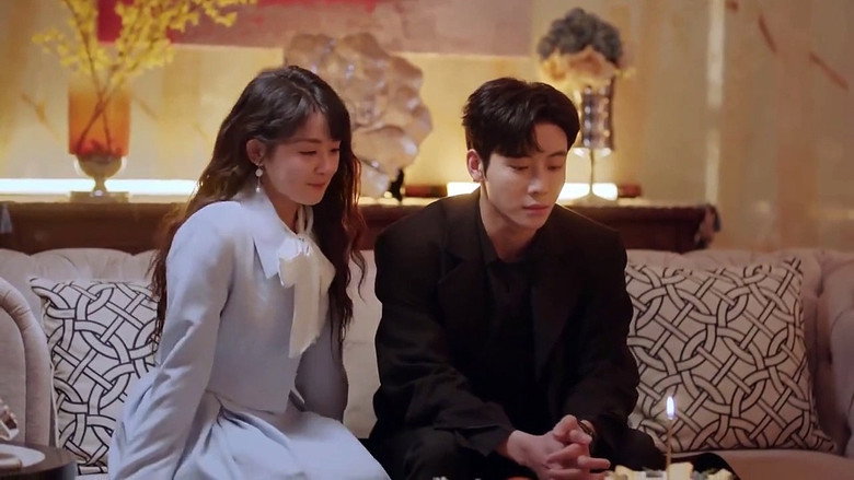 Still from Forever Love - Season 1 Episode 20