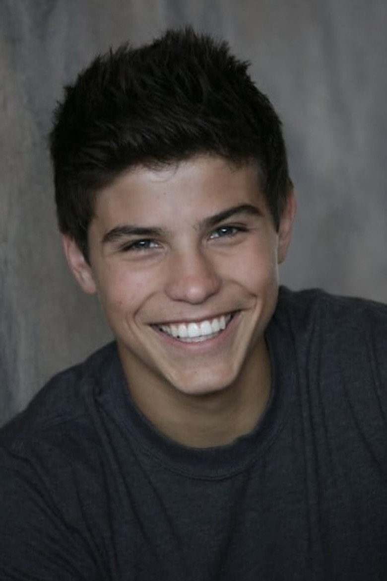 Luke Bilyk photo
