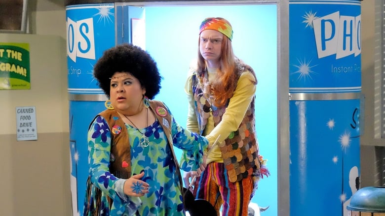 Still from Austin & Ally - Season 4 Episode 11