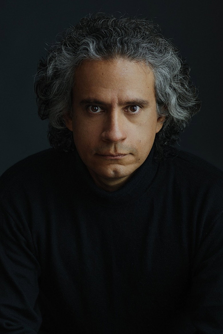 Luis del Valle photo 2