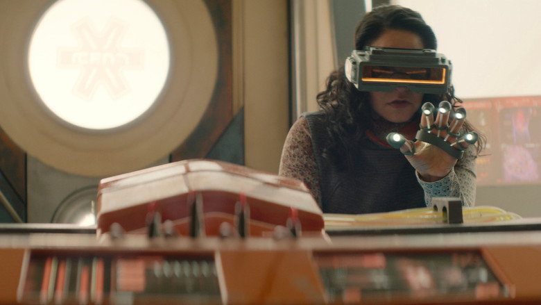 Still from Murderbot - Season 1 Episode 8
