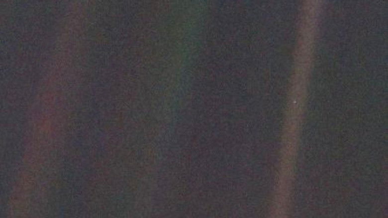 Image d'arrière-plan 7 du film Voyager : aux confins du système solaire