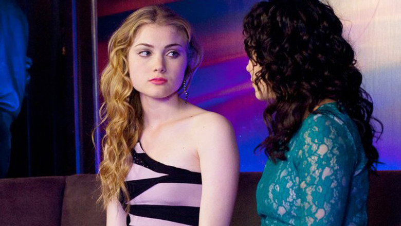 Still from The Nine Lives of Chloe King - Season 1 Episode 5