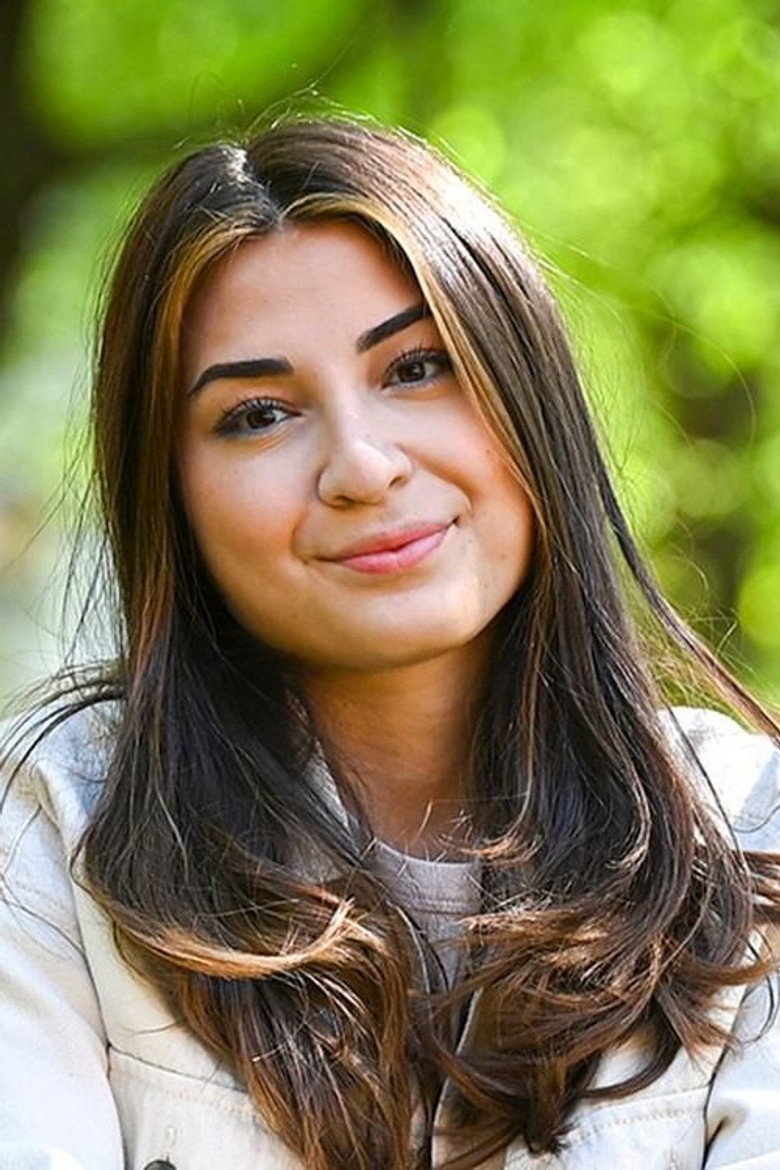 Ayla Canpujar portrait
