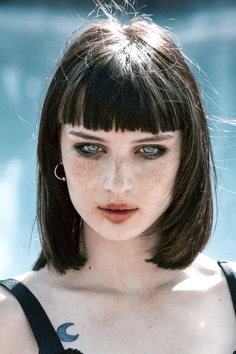 Alice Pagani photo 6