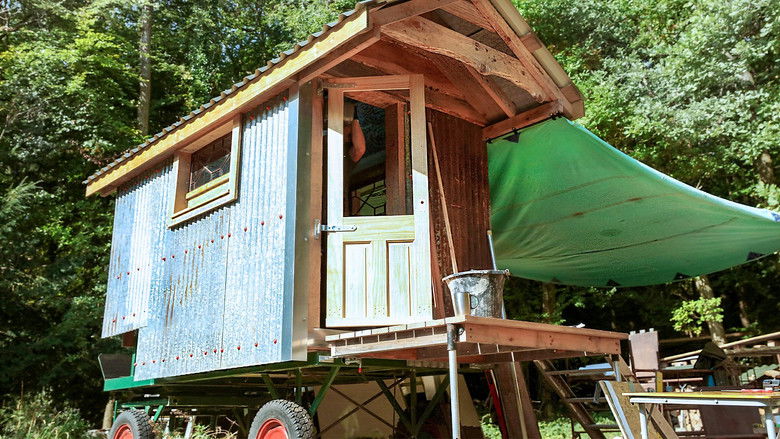 Still image for My Unique B&B season 1 episode 14: Jon & Michelle's Horse Cart