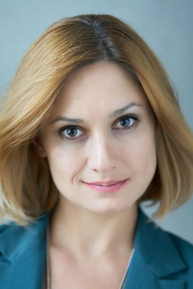 Karina Mishulina portrait image