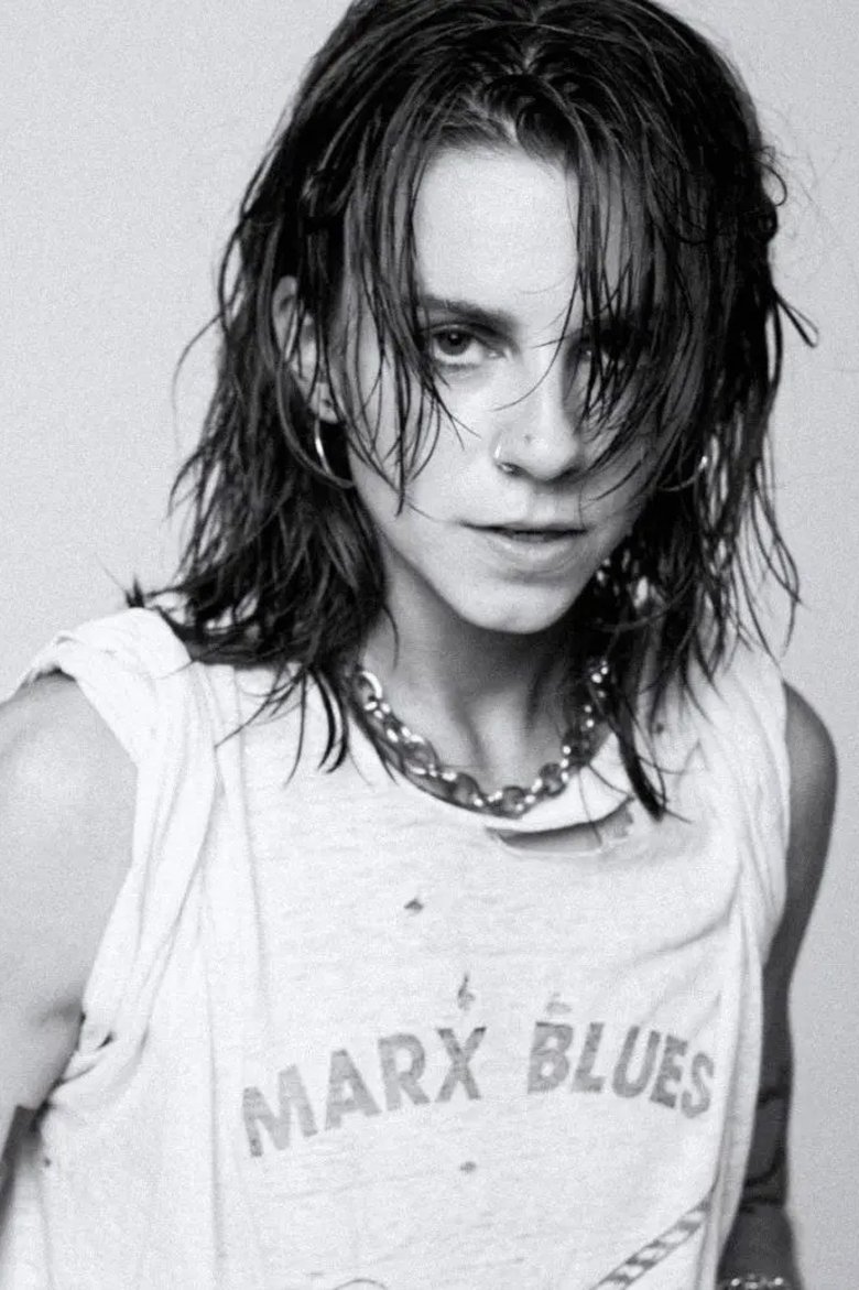 Ảnh Lynn Gunn