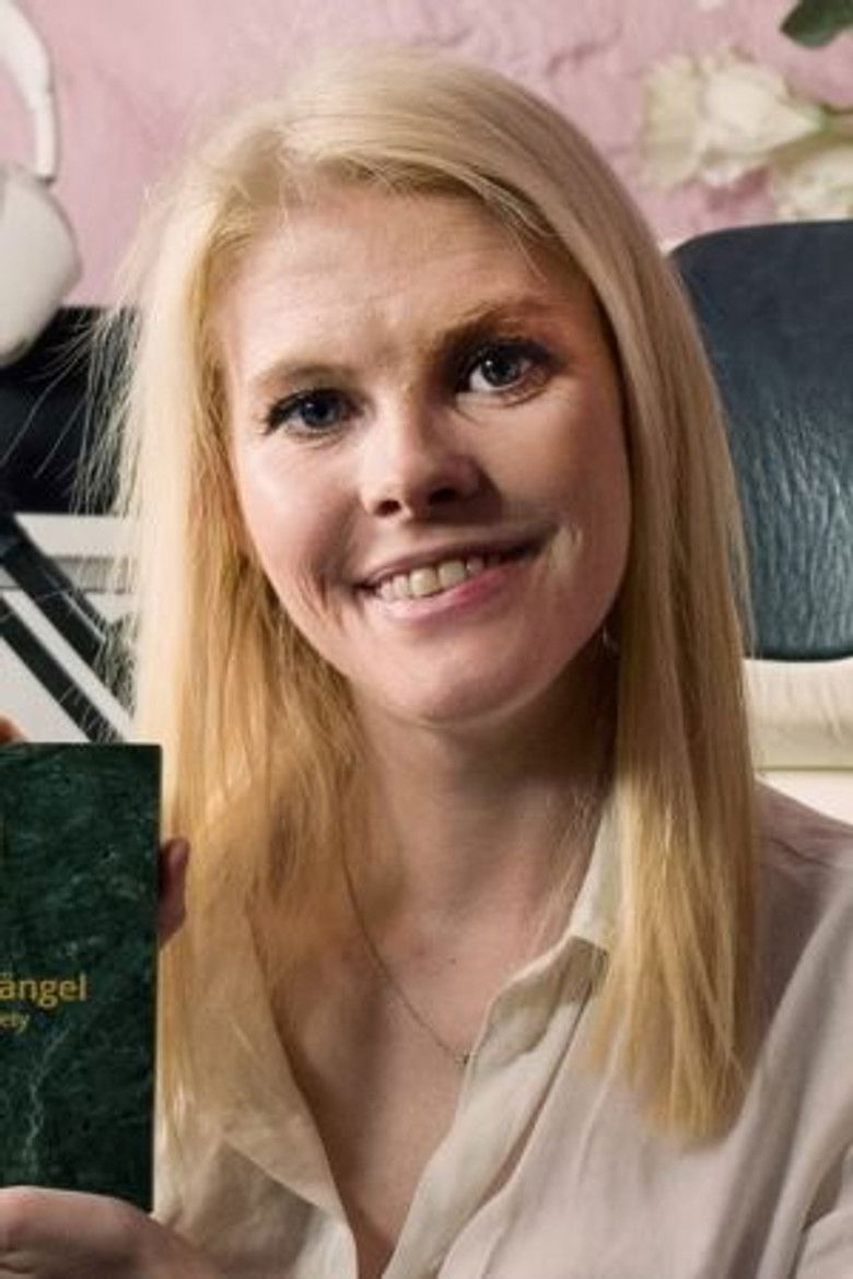 Emma Bliss portrait image