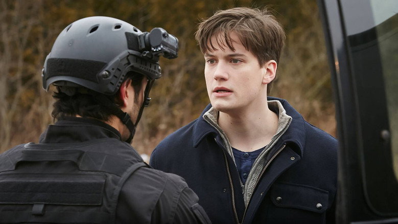 Still from Between - Season 2 Episode 6