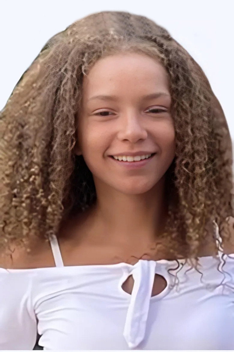 Nina Tantimonaco portrait