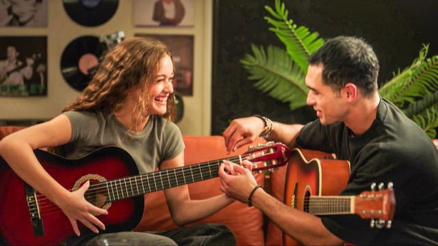 Still image for What You See is not What it Seems season 1 episode 31: Broken light - Episode 1 Still image for What You See is not What it Seems season 1 episode 31: Broken light - Episode 1